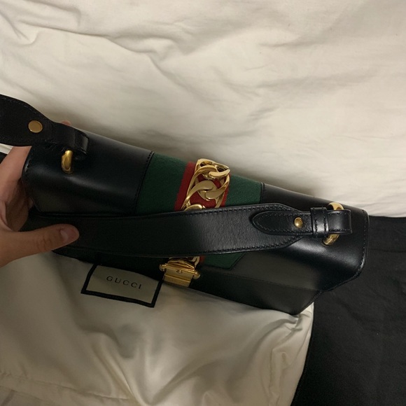 Gucci Sylvie Black Leather - Picture 3 of 8